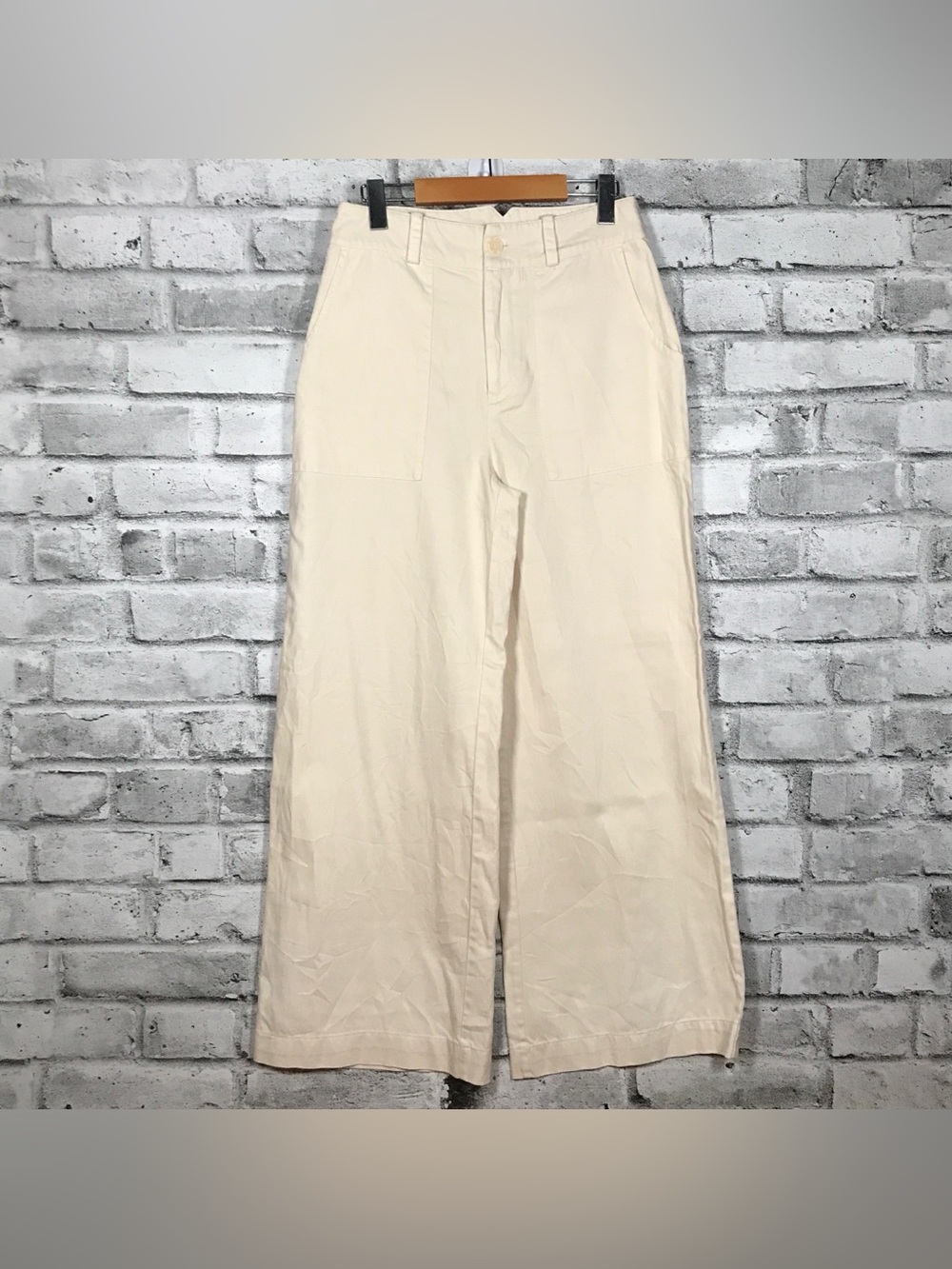Joie Wide Leg Cream Pants. Size 8